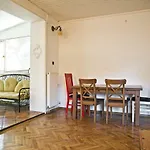 Luxury Triglavska Apartment